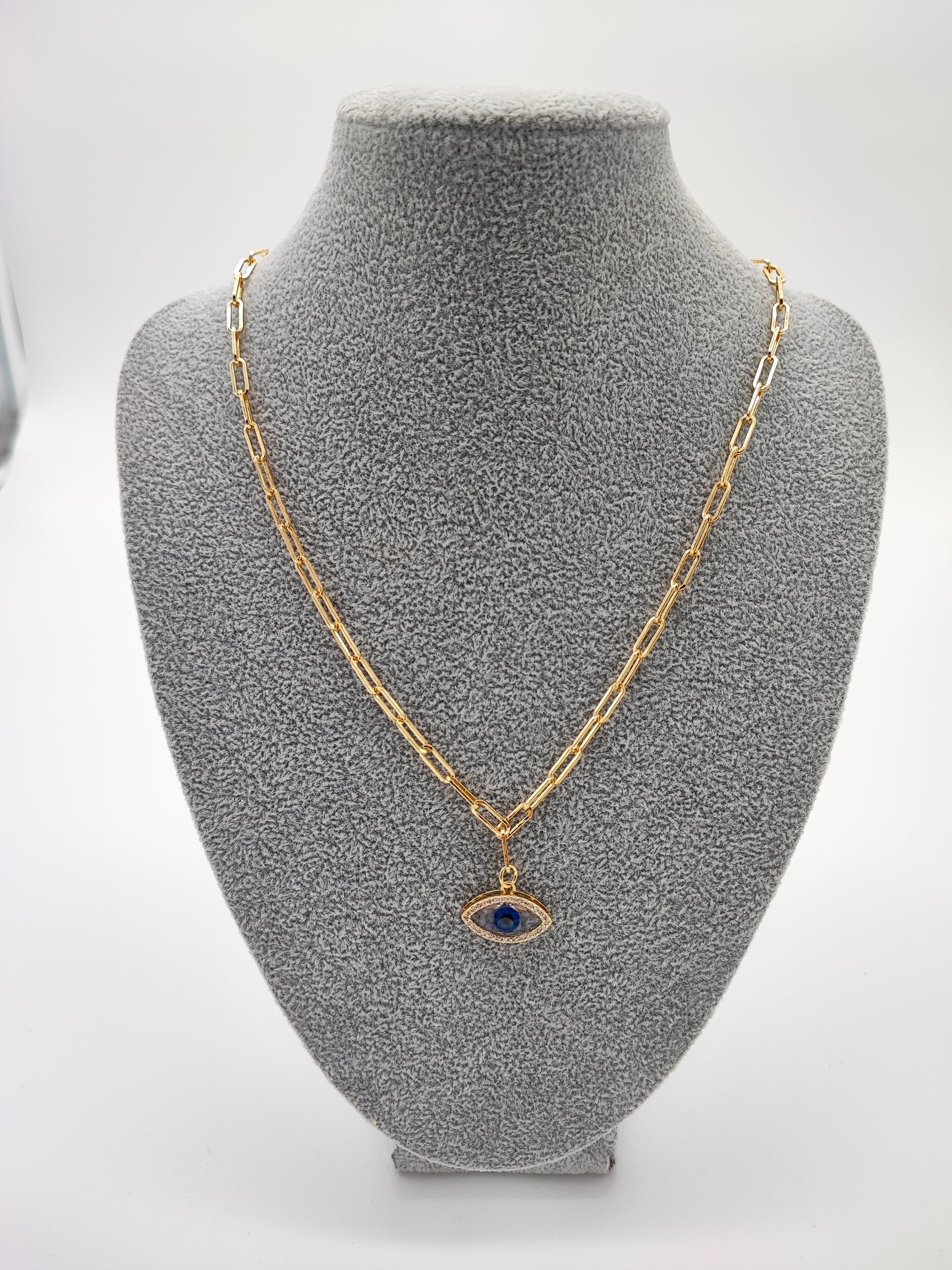 Collar dije ojo azul con fondo transparente y cristales