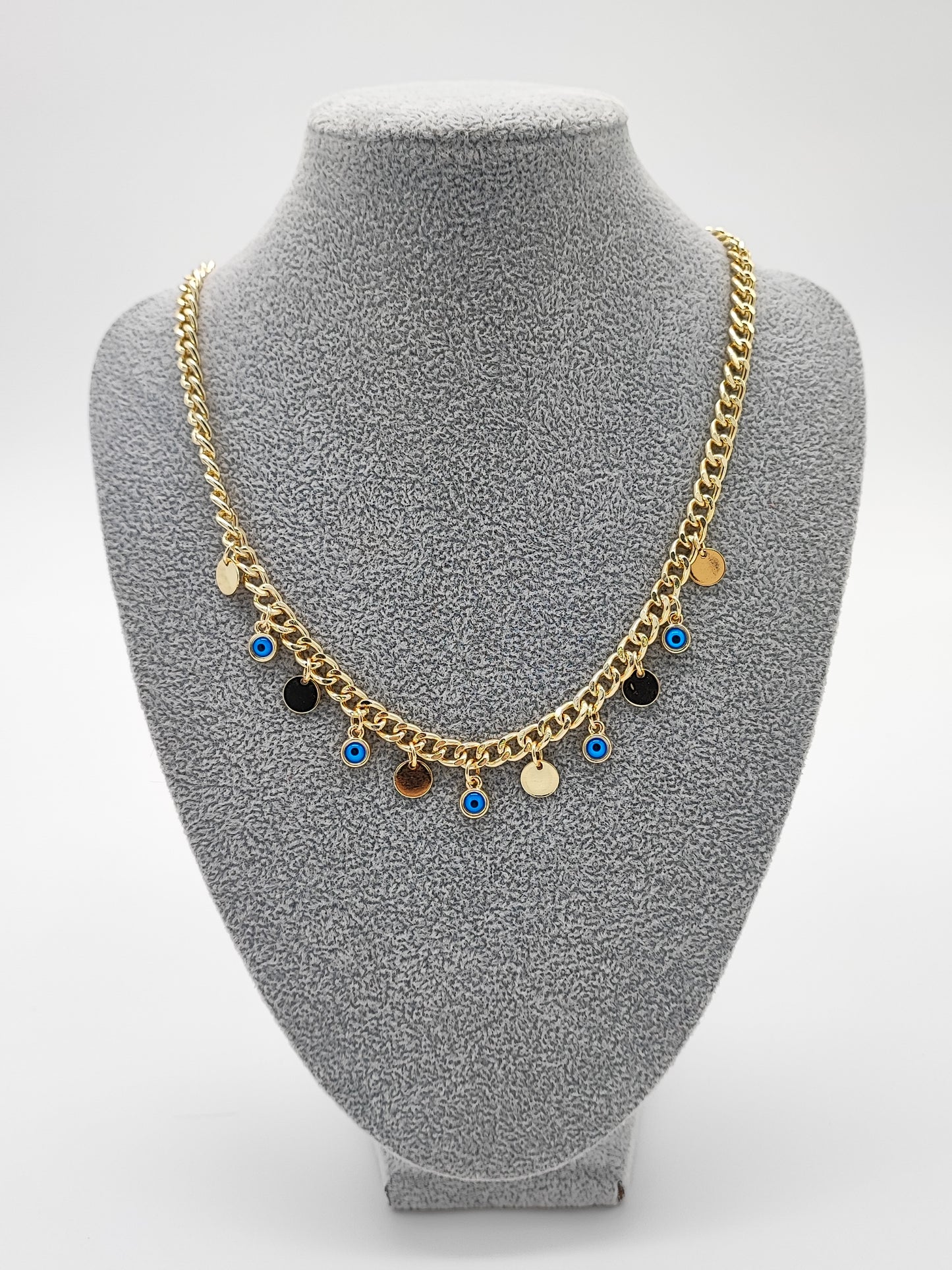 Cadena con dijes circulo y ojos azules