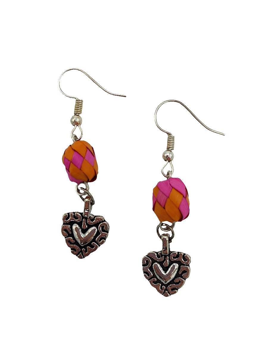 Aretes tejido rosa/naranja y corazón